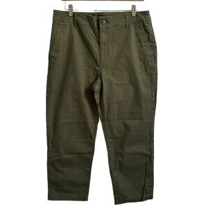 Loft The Perfect Straight Capri Pants in Washed Twill Olive Green Size 12P